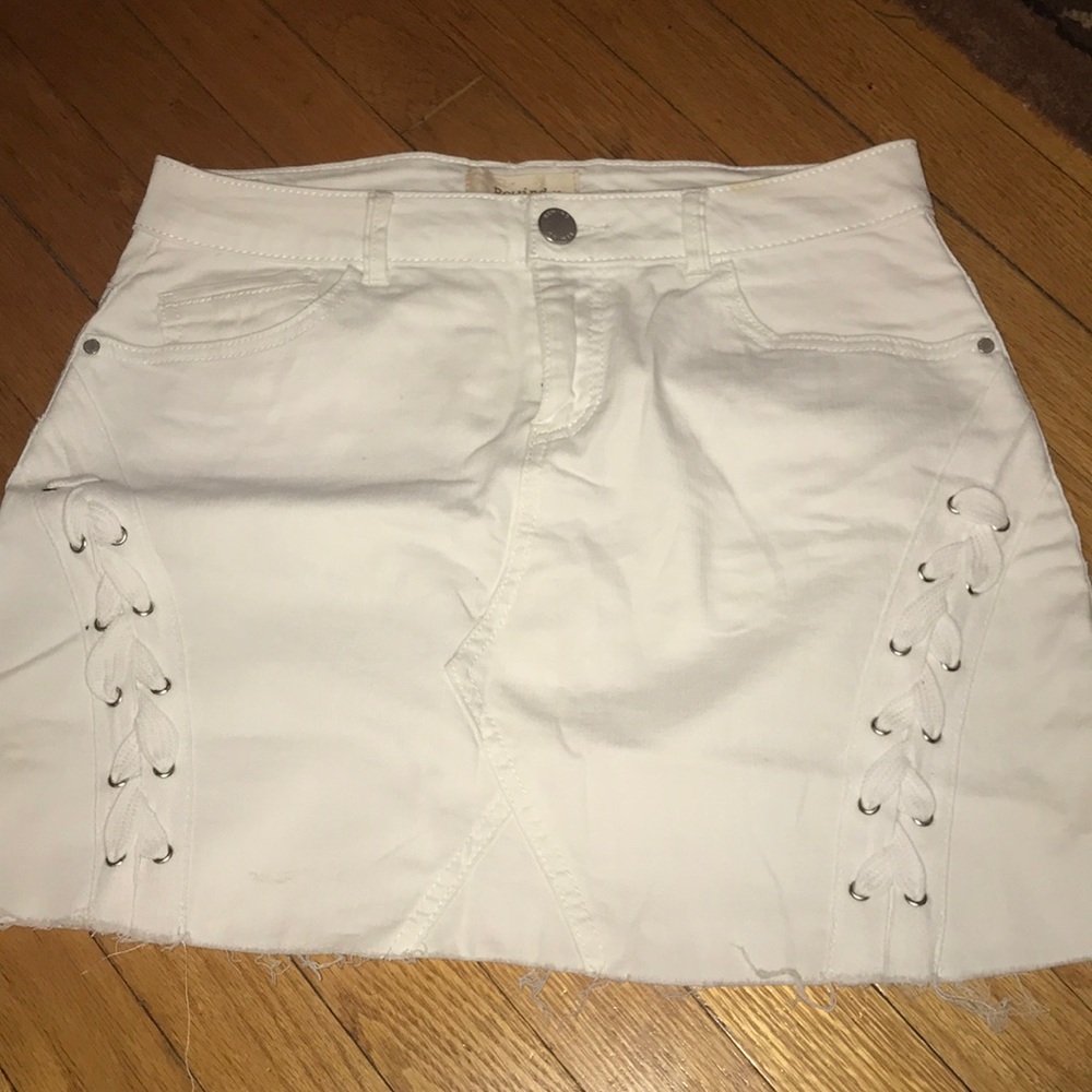 REWIND white mini-skirt